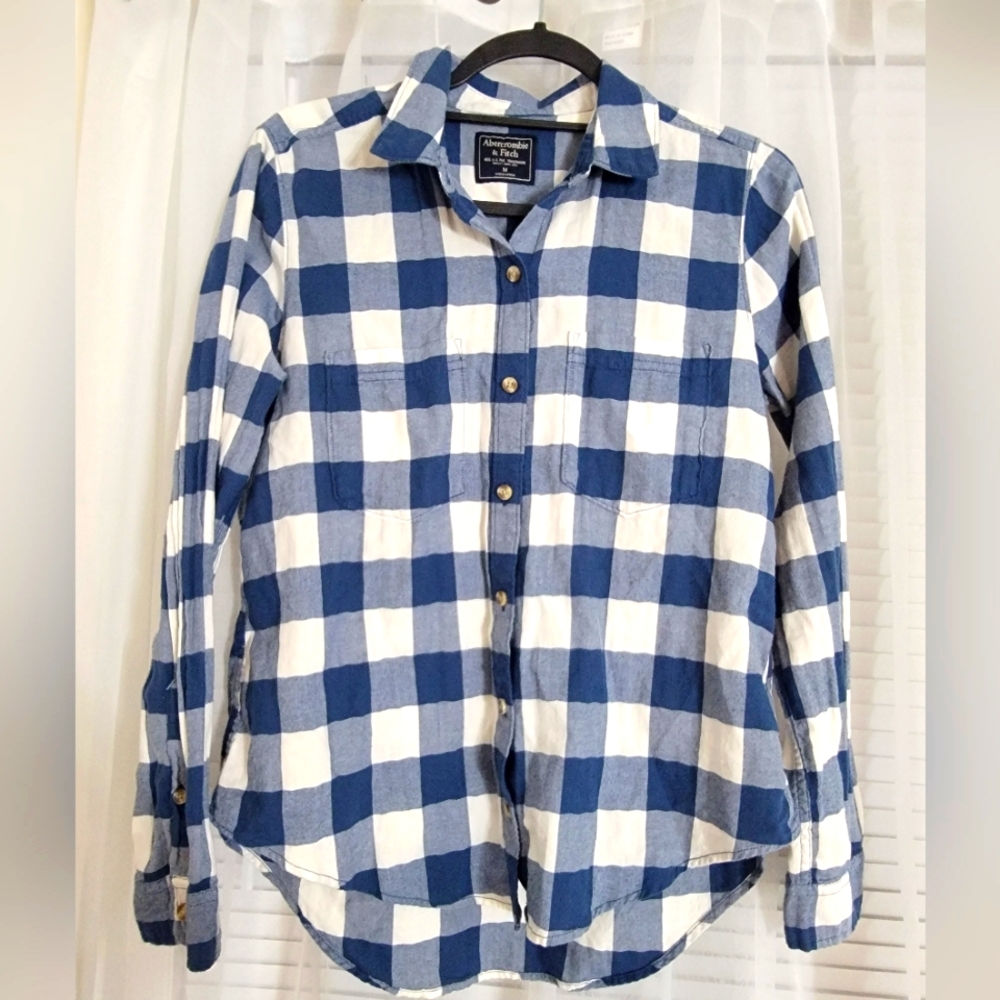 Abercrombie & Fitch Blue and White Plaid Button Down Shirt Size M